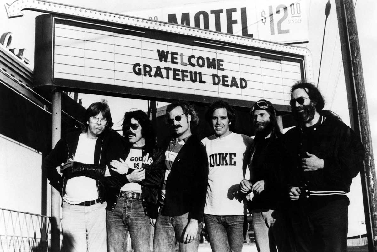 The Grateful Dead - Aoxomoxoa Lyrics and Tracklist