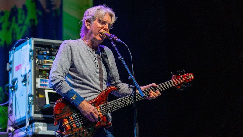 Phil Lesh, Grateful Dead Bassist And Co-Founder, Dies Aged 84 - Dig!