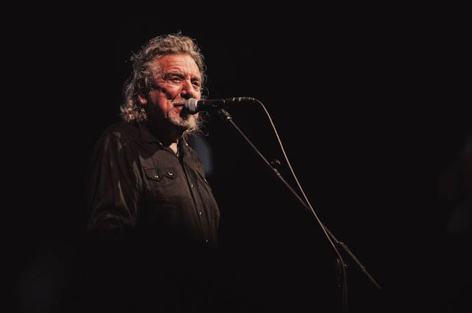 Robert Plant Stars In Advert For Italian Trainline: Watch