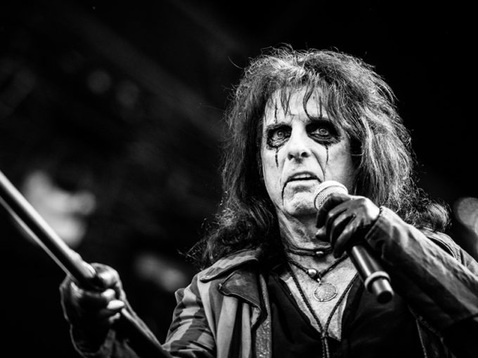 Alice Cooper Partners With WhistlePig For New Non-Alcoholic Cocktail