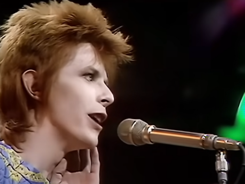 Why David Bowie’s ‘Top Of The Pops’ Starman Performance Changed The World