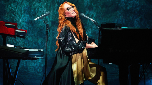 ‘To Venus And Back’: A Guide To Every Song On Tori Amos’ Classic Album